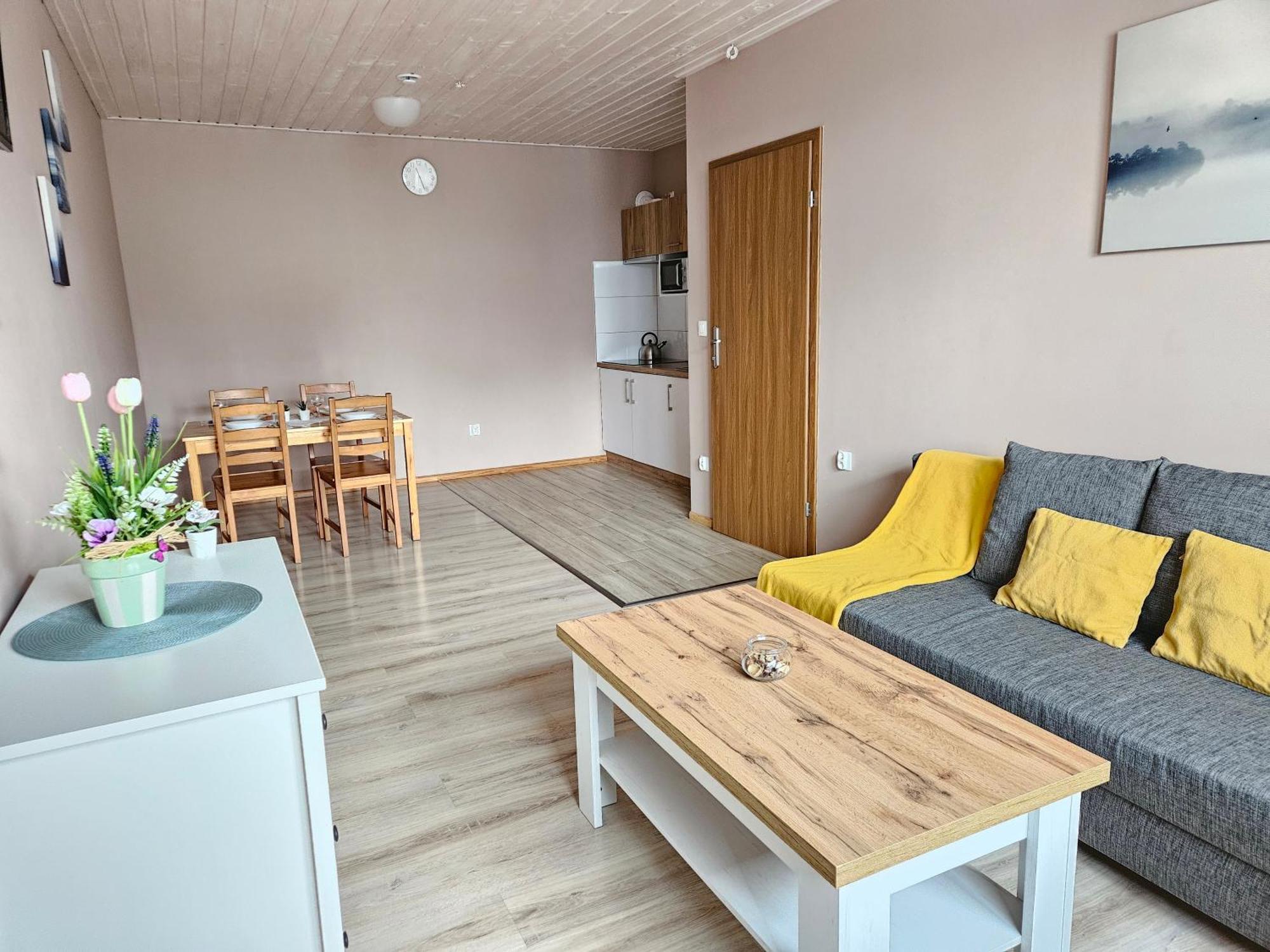 Bingo Apartment Повидз Екстериор снимка